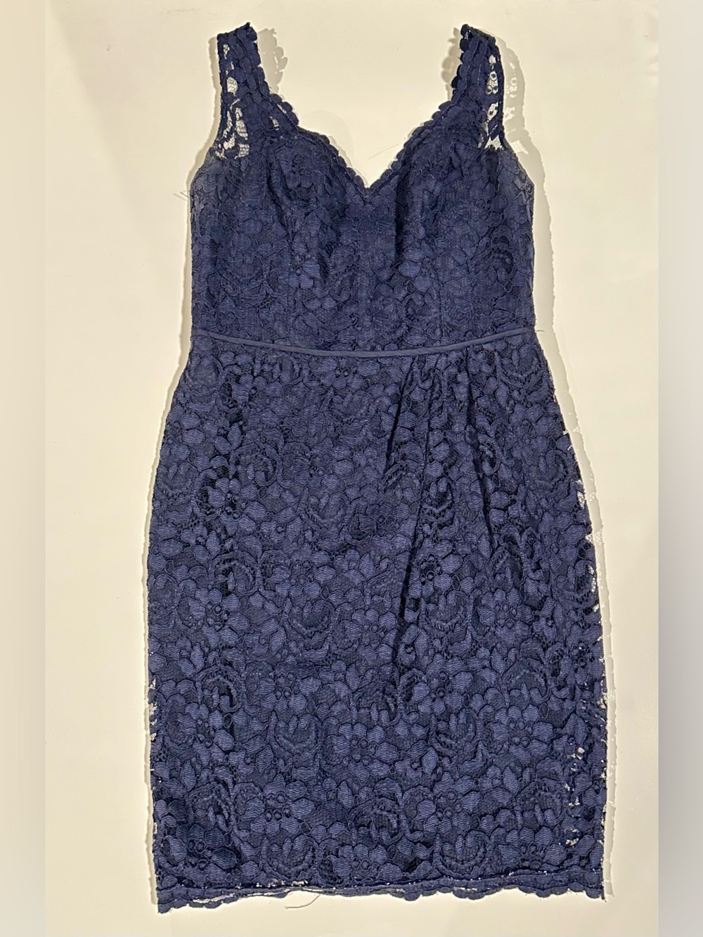 David's Bridal Marine Short Tank Lace Dress w/ V Neckline, Size 6